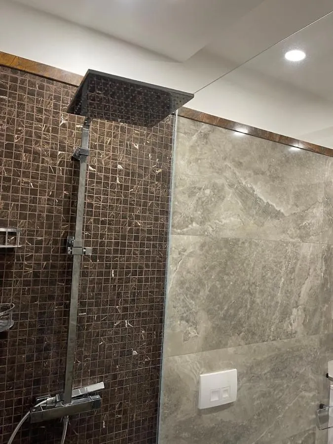 Lägenhet Royal Stay Apartament Durrës Albanien