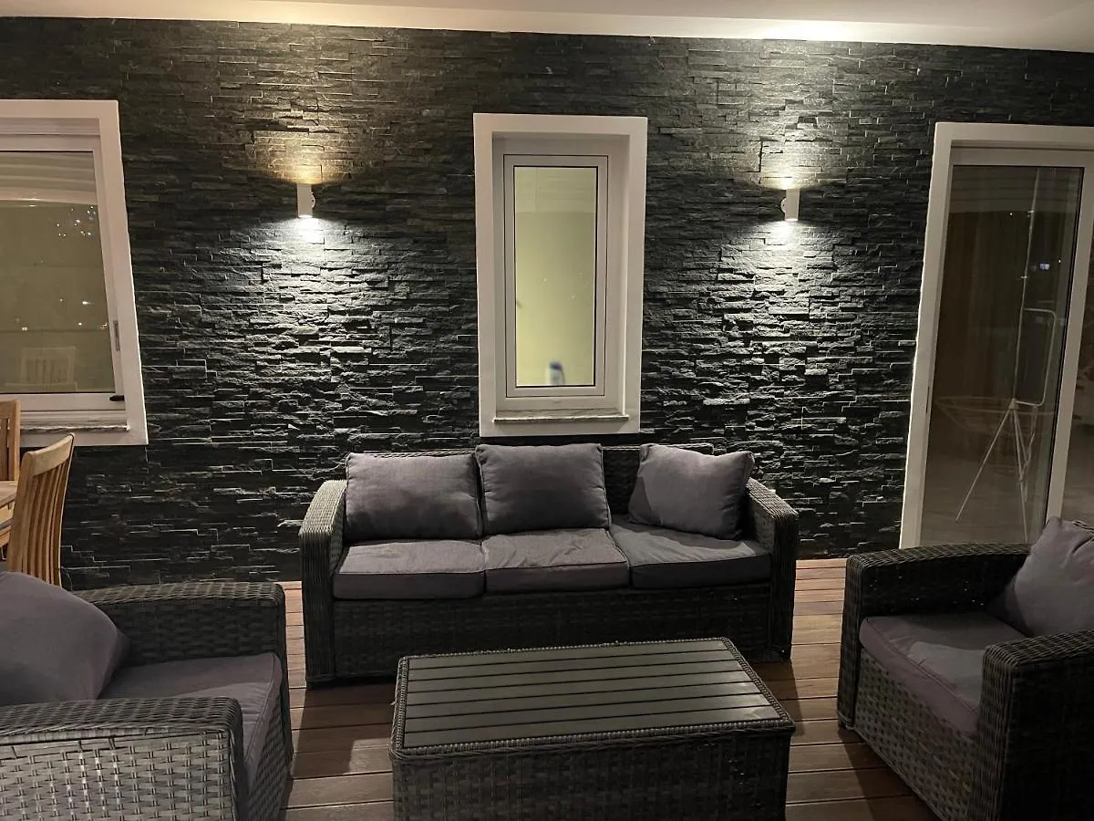 Royal Stay Apartament Durrës