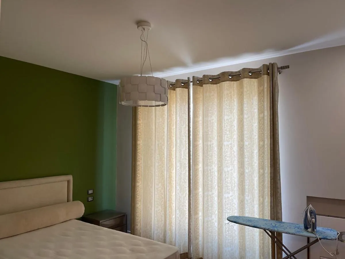 Lägenhet Royal Stay Apartament Durrës